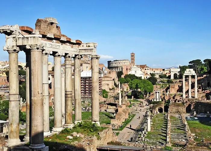 Private By An Italian Family - A Unique Experience Close To Colosseum, The Forum And Basilica Saint Mary Major Рим