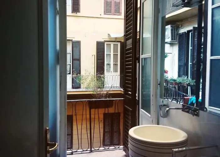 Private By An Italian Family - A Unique Experience Close To Colosseum, The Forum And Basilica Saint Mary Major Отель типа "постель и завтрак"