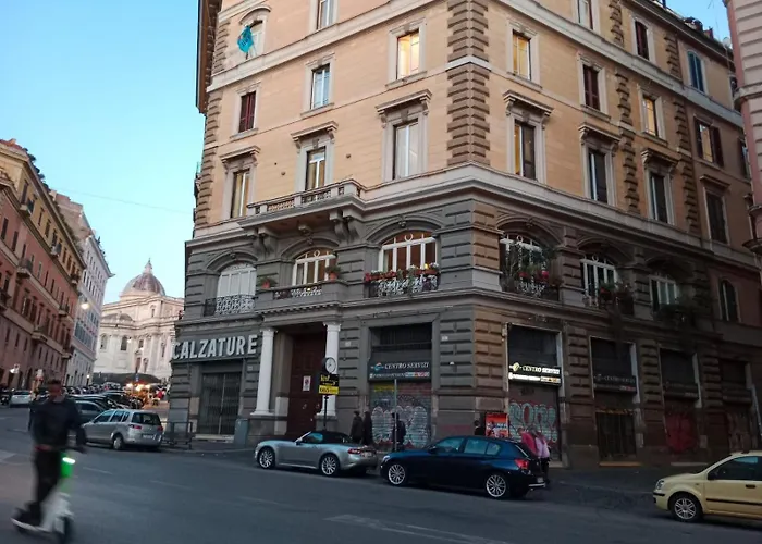 Private By An Italian Family - A Unique Experience Close To Colosseum, The Forum And Basilica Saint Mary Major Рим